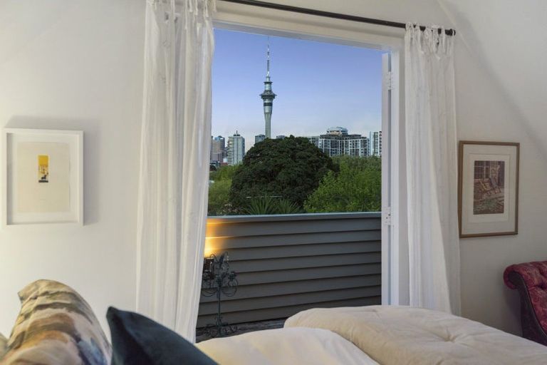 Photo of property in 6b Tahuna Street, Freemans Bay, Auckland, 1011