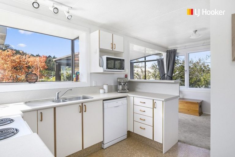 Photo of property in 24 Saint Albans Street, Bradford, Dunedin, 9011