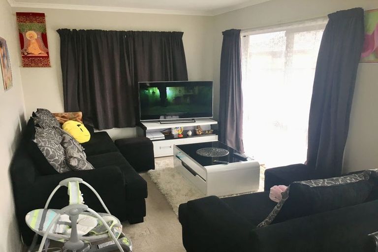Photo of property in 3 Andrusha Place, Flat Bush, Auckland, 2019