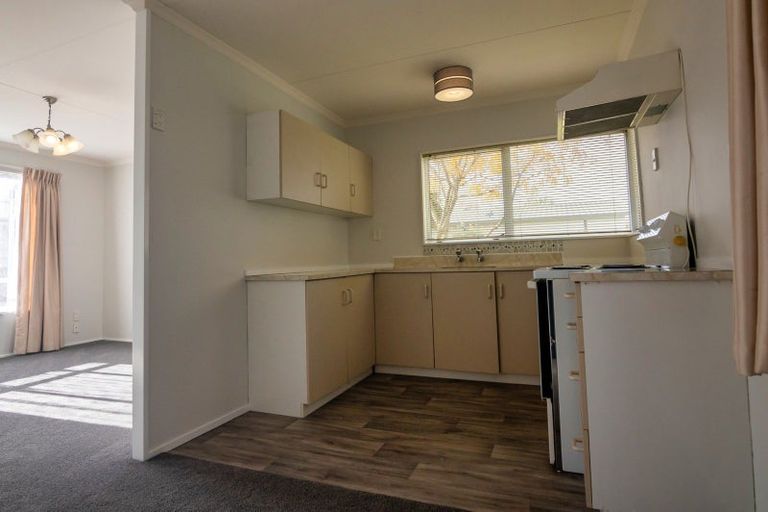 Photo of property in 19 Coromandel Court, Roslyn, Palmerston North, 4414