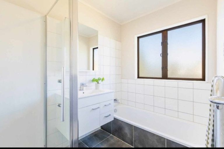 Photo of property in 28 Watts Street, Waipawa, 4210