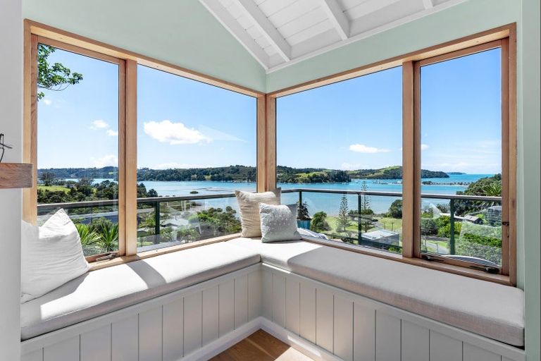 Photo of property in 8 Martin Road, Matakana, Warkworth, 0985