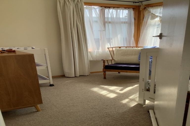 Photo of property in 35 Dover Road, Wainuiomata, Lower Hutt, 5014