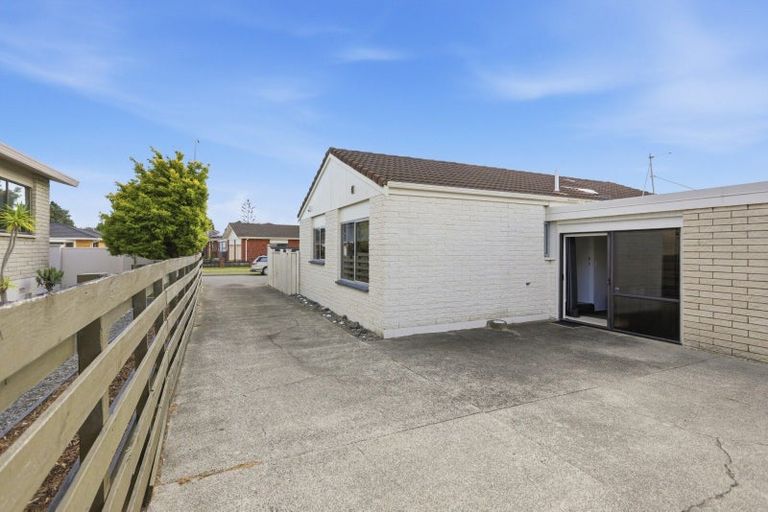 Photo of property in 3a Compton Place, Mount Maunganui, 3116
