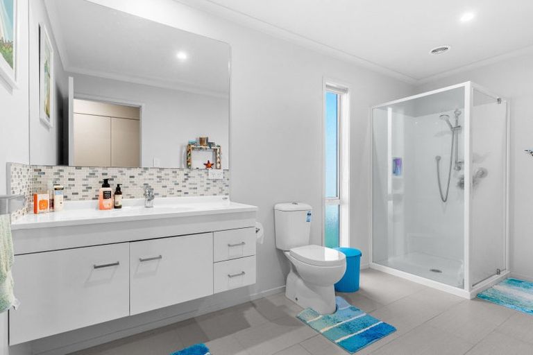 Photo of property in 11 Sunset Drive, Baylys Beach, Dargaville, 0377