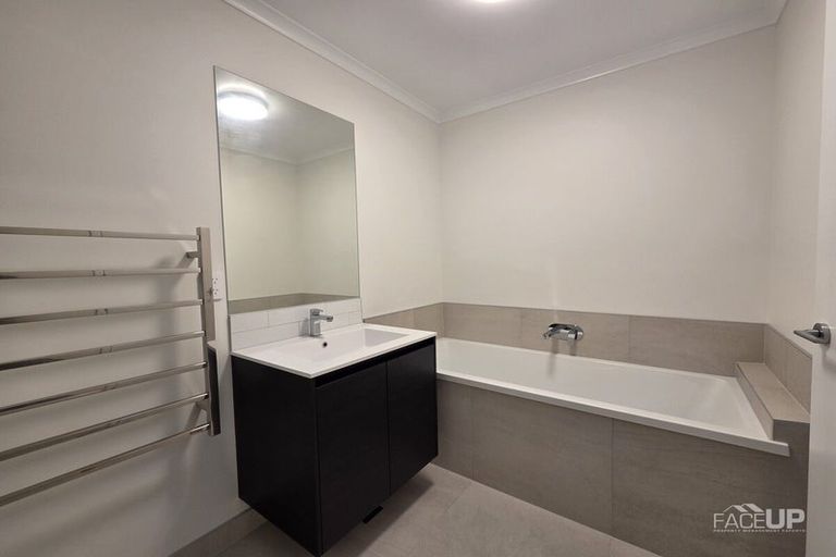 Photo of property in 19 Oranga Drive, Westgate, Auckland, 0614