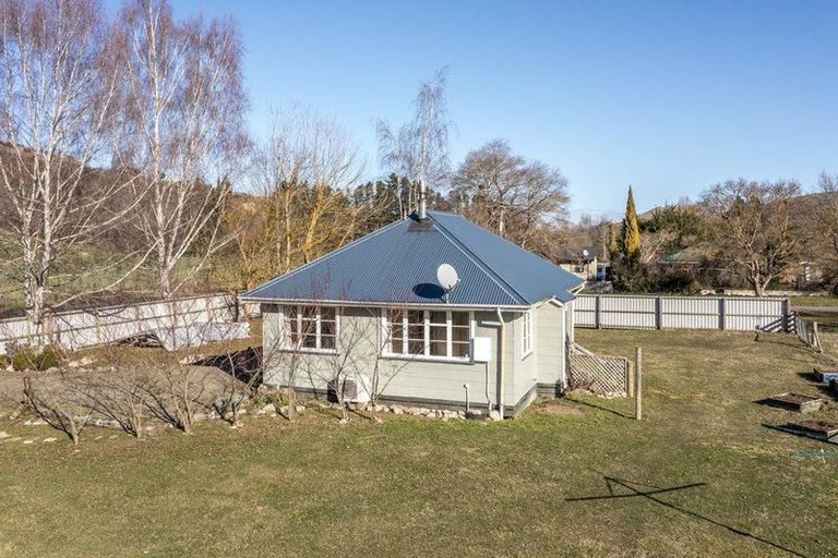 Photo of property in 15 Tekoa Street, Waiau, 7332