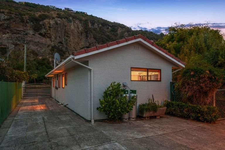 Photo of property in 2/2 Colenso Street, Sumner, Christchurch, 8081