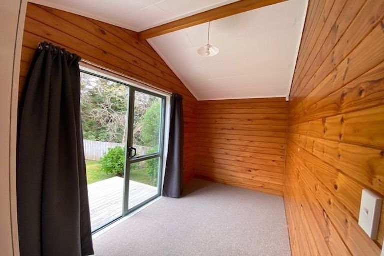 Photo of property in 30 Leaver Place, Weymouth, Auckland, 2103