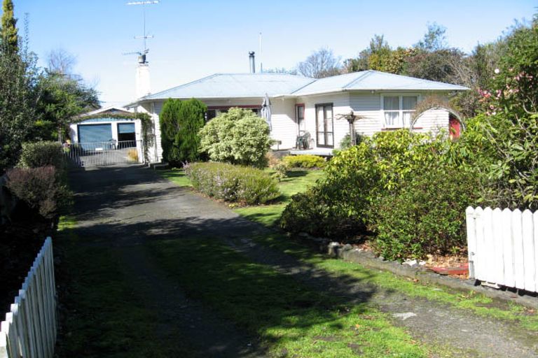 Photo of property in 15 Main Street, Greytown, 5712
