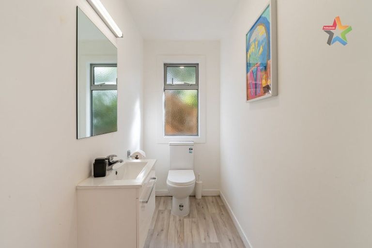 Photo of property in 94 Normandale Road, Normandale, Lower Hutt, 5010