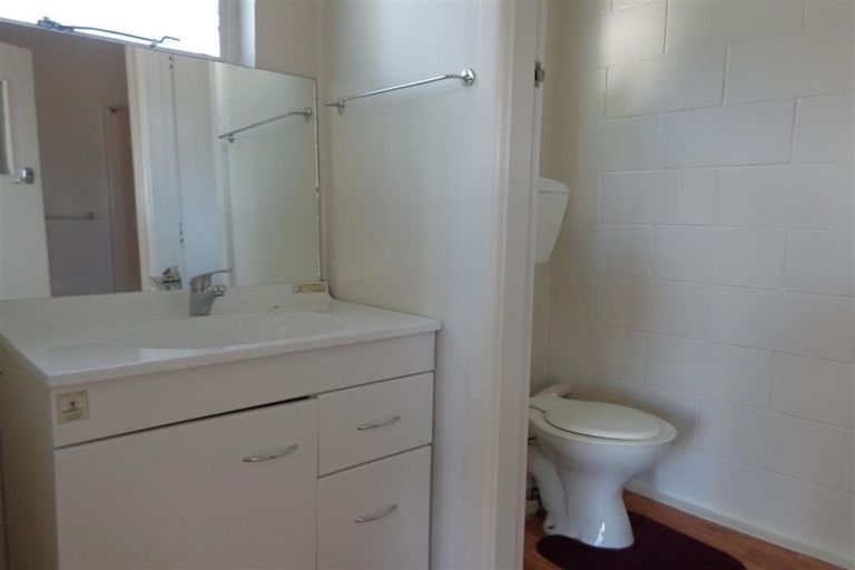 Photo of property in 65b Kilmarnock Street, Riccarton, Christchurch, 8011