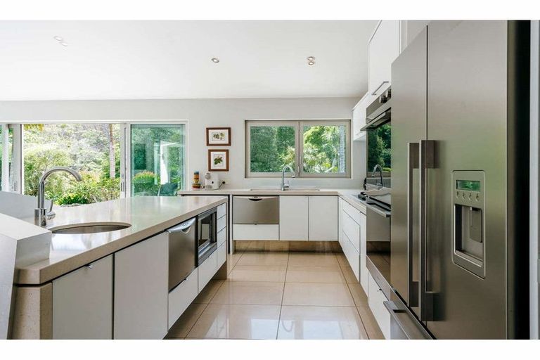 Photo of property in 80a Pa Road, Kerikeri, 0230