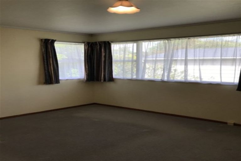 Photo of property in 46 Advene Road, Cockle Bay, Auckland, 2014