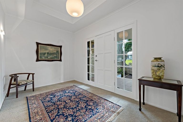 Photo of property in 1/25 James Evans Drive, Northcote, Auckland, 0627