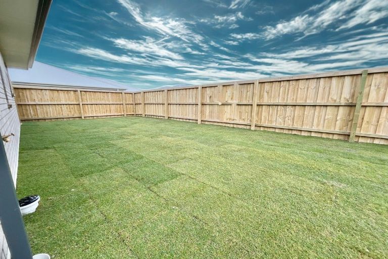 Photo of property in 112 Jean Archie Drive, Rolleston, 7614