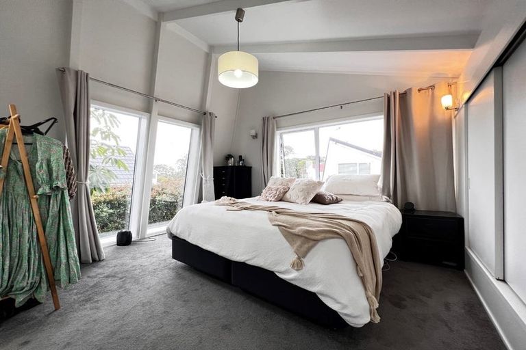 Photo of property in 1/9a Alfred Street, Northcote Point, Auckland, 0627