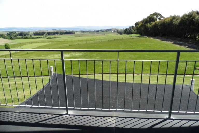 Photo of property in 140 Awamoa Road, Holmes Hill, Oamaru, 9492