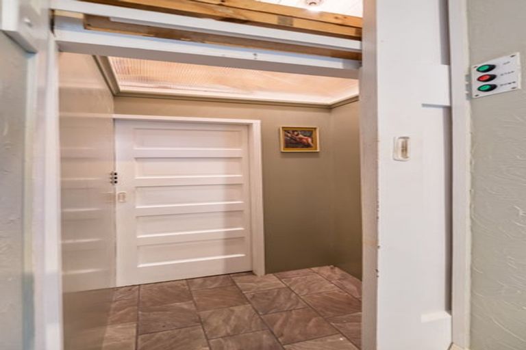 Photo of property in 1100b Coast Road, Wainuiomata Coast, Wainuiomata, 5373