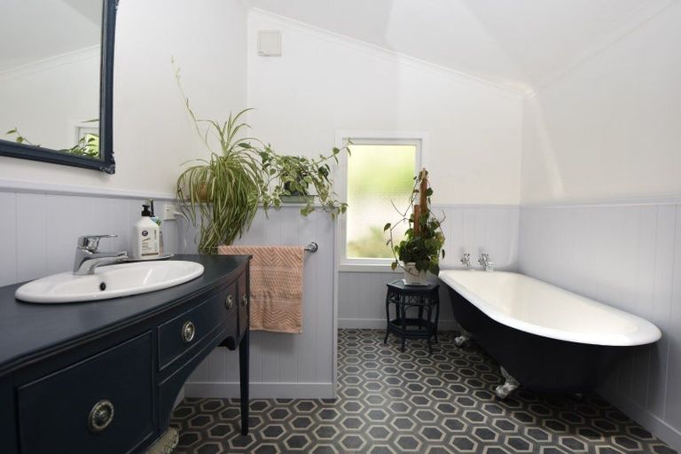 Photo of property in 16 Tyne Street, Carterton, 5713