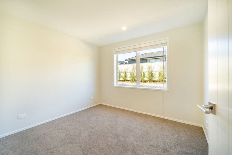 Photo of property in 47a Western Avenue, Omokoroa, 3114