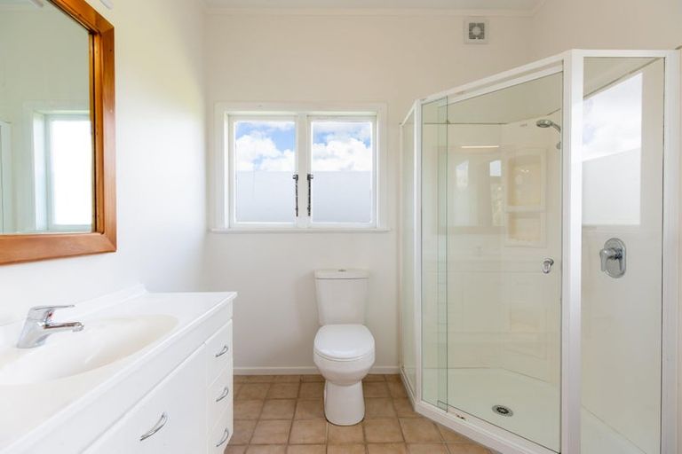 Photo of property in 218 Annandale Road, Kumeu, 0782