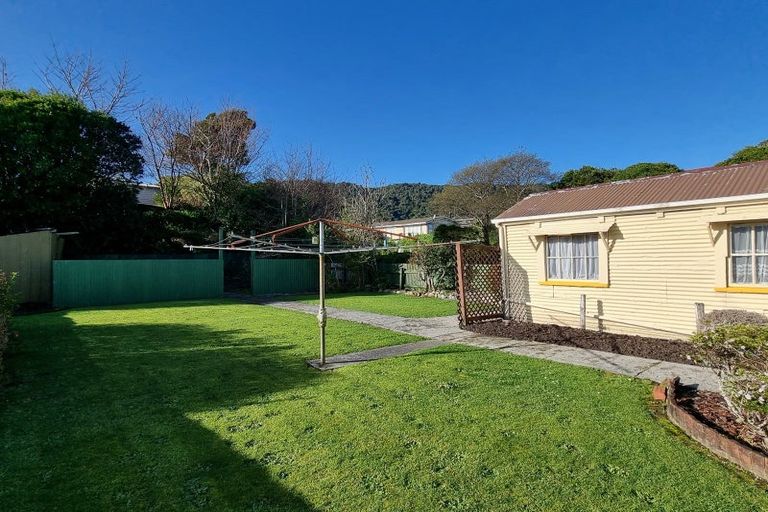 Photo of property in 85 Bright Street, Cobden, Greymouth, 7802