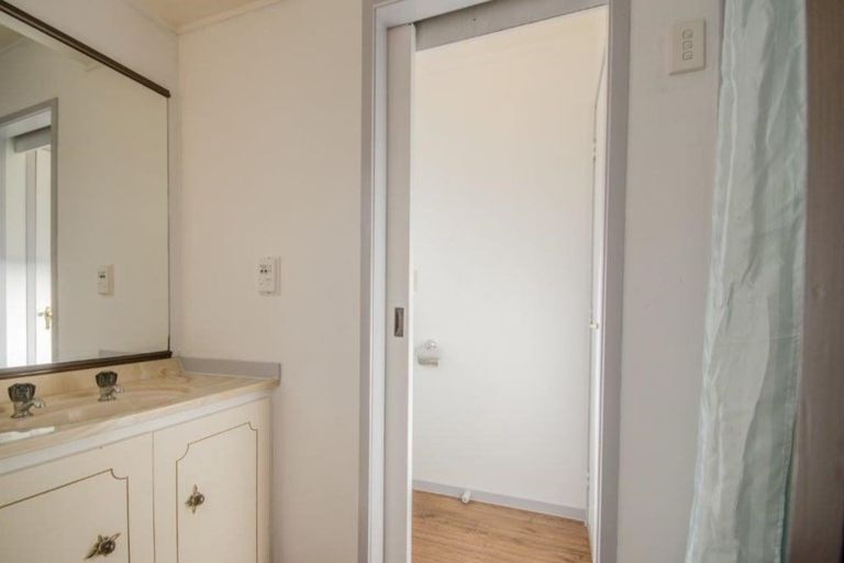 Photo of property in 103 Carnoustie Drive, Wattle Downs, Auckland, 2103