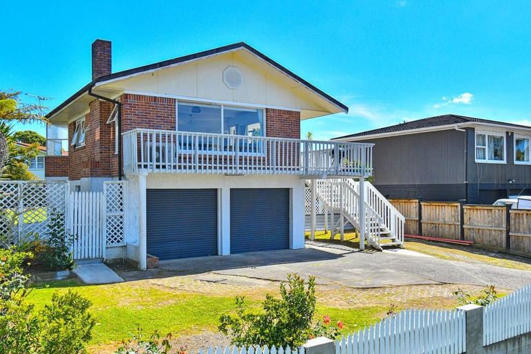 Photo of property in 11 David Avenue, Hillpark, Auckland, 2102