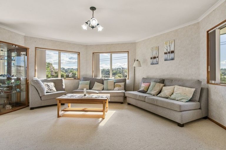 Photo of property in 17 Pampas Grove, Welcome Bay, Tauranga, 3112