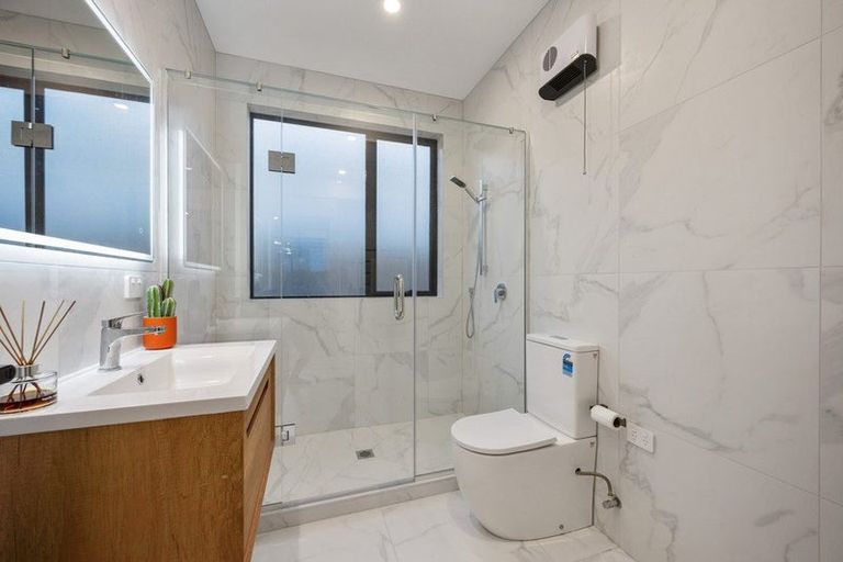 Photo of property in 7 Hanikura Street, Long Bay, Auckland, 0630