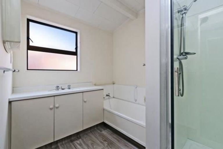 Photo of property in 7/501 Eastbourne Street East, Hastings, 4122