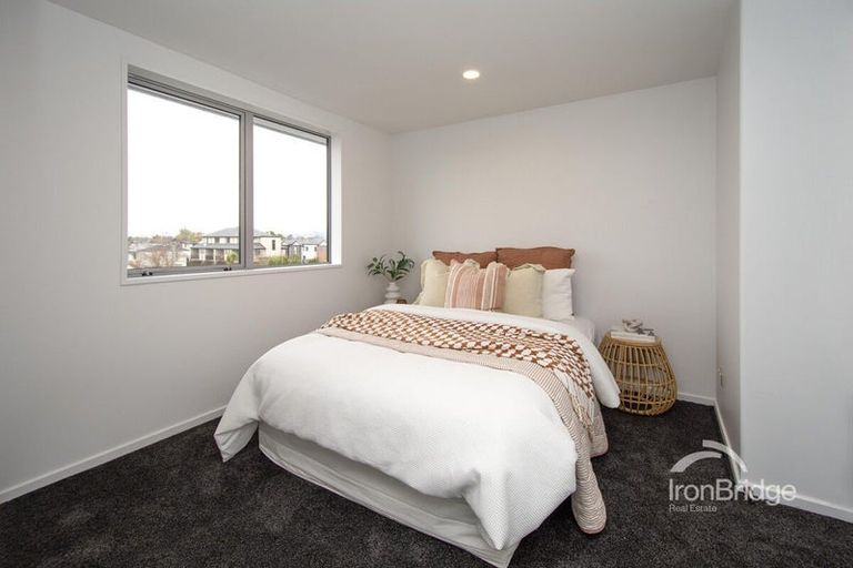 Photo of property in 172d Edgeware Road, Edgeware, Christchurch, 8013