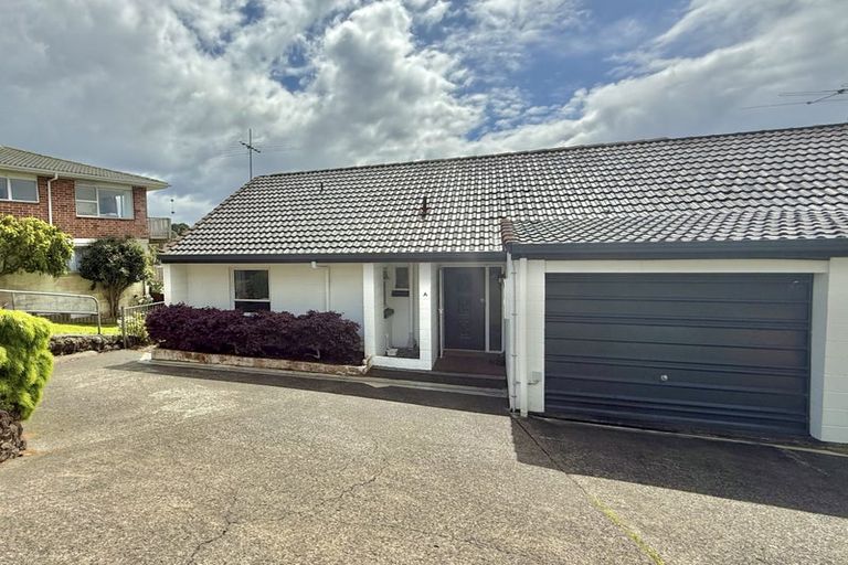 Photo of property in 26a Tower Hill, Stanmore Bay, Whangaparaoa, 0930