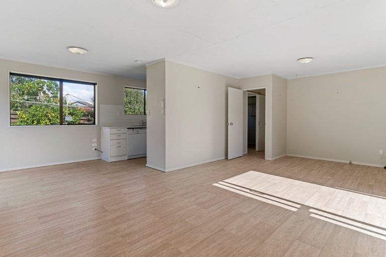 Photo of property in 12 Pokapu Place, Bethlehem, Tauranga, 3110
