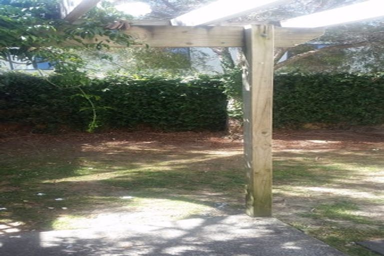 Photo of property in 12/3 Orwell Road, Greenhithe, Auckland, 0632