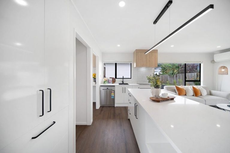 Photo of property in 9b Boundary Road, Opaheke, Papakura, 2113