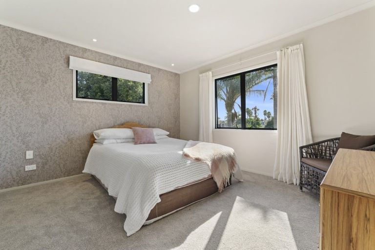 Photo of property in 115 Gravatt Road, Papamoa Beach, Papamoa, 3118