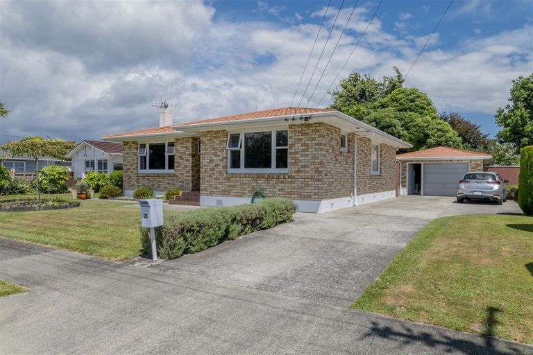 Photo of property in 26 Highbury Drive, Levin, 5510