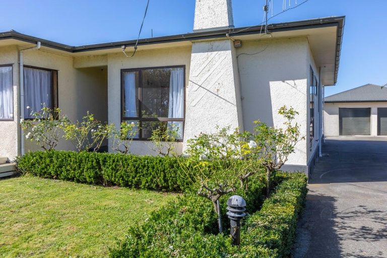 Photo of property in 39 Main Rd Clive, Clive, 4102