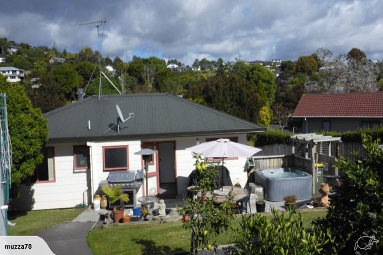 Photo of property in 4 William Hadlow Place, Hatfields Beach, Orewa, 0931