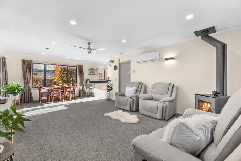 Photo of property in 27 Kingston Street, Albert Town, Wanaka, 9305