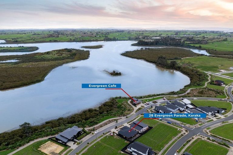 Photo of property in 28 Evergreen Parade, Rosehill, Papakura, 2113