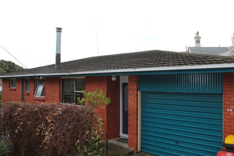 Photo of property in 42 Cliffs Road, Saint Clair, Dunedin, 9012