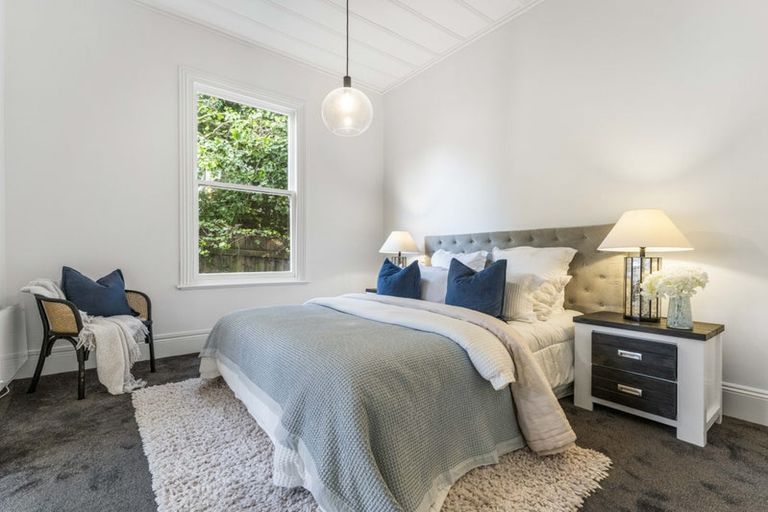 Photo of property in 25 Princes Street, Northcote Point, Auckland, 0627