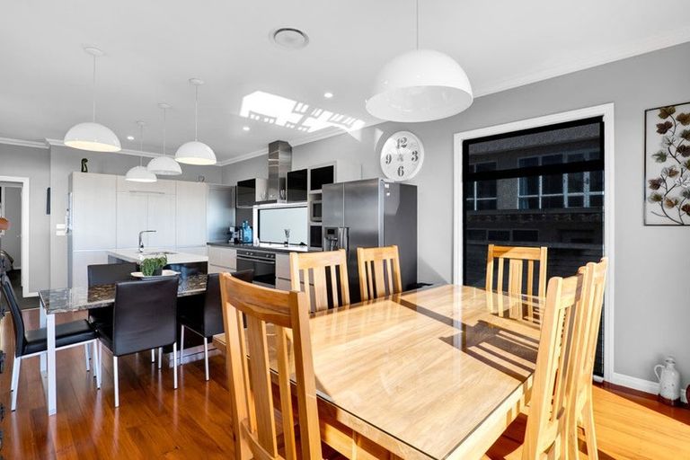 Photo of property in 14/5 South Road, Moturoa, New Plymouth, 4310