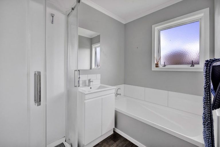 Photo of property in 12 Hamlet Street, Stratford, 4332