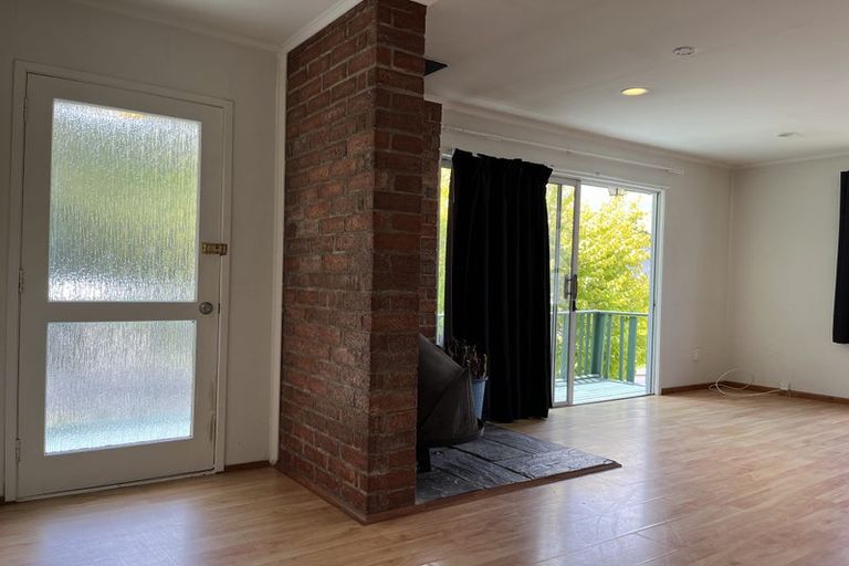 Photo of property in 26 Malters Place, Browns Bay, Auckland, 0630