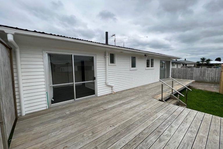 Photo of property in 25 Hill Crescent, Papakura, 2110