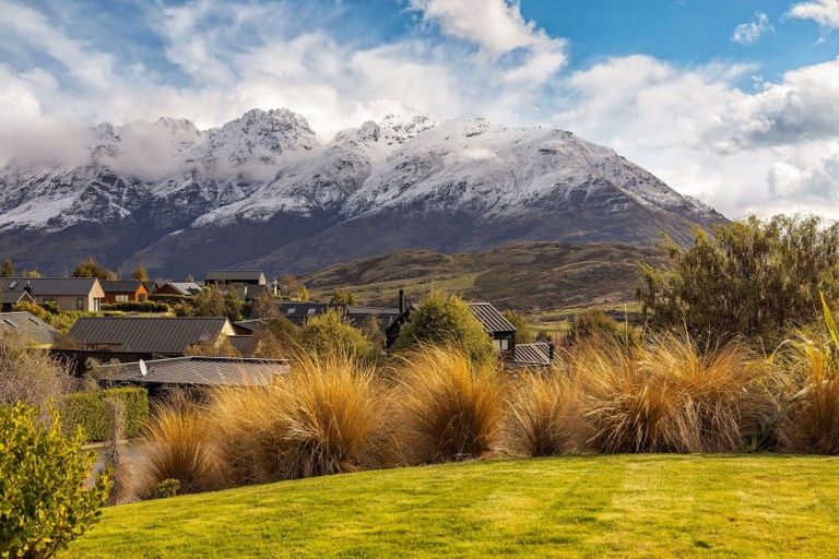 Photo of property in 27 Glenfiddich Road, Jacks Point, Queenstown, 9371